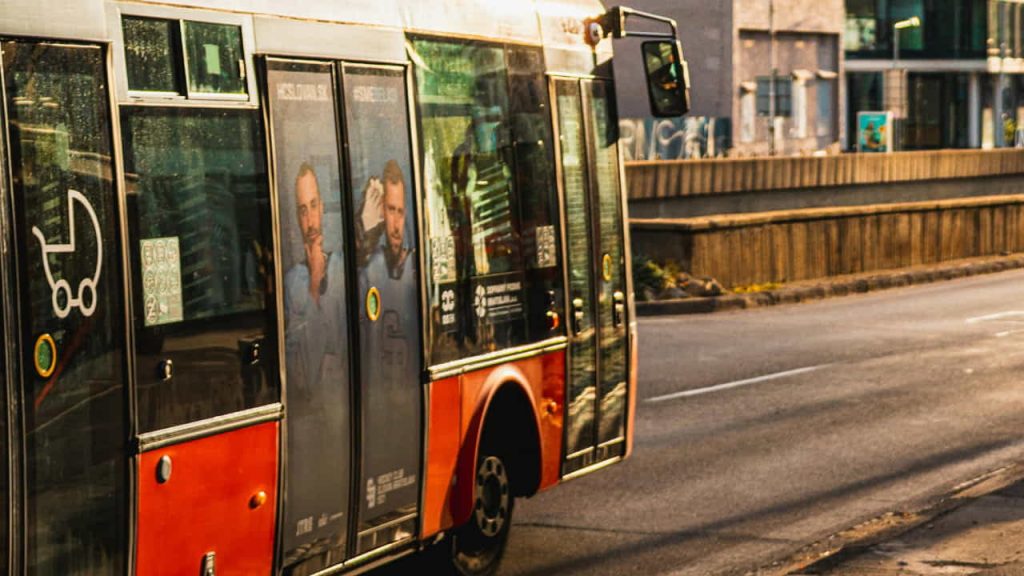 Assunzioni di autisti a Napoli - Foto Pexels - Retesei.com