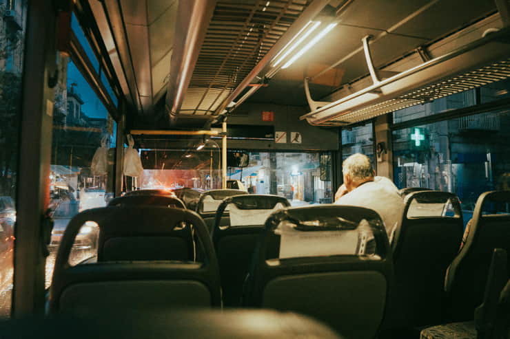 Un autobus - Foto Pexels - Retesei.com