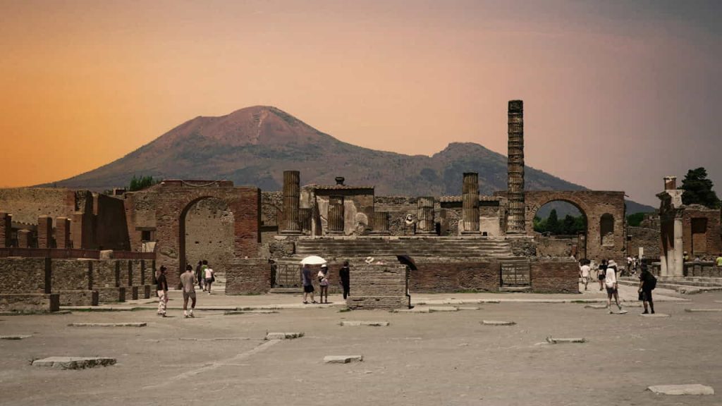 Un ladro ruba a Pompei e non è Lupin, il fatto di cronaca che sorprende i campani