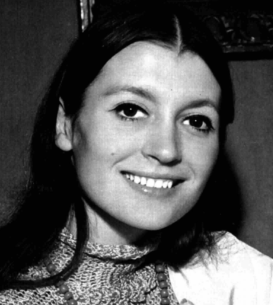 Un Tributo a Carla Fracci: L’Icona Eterna della Danza Italiana