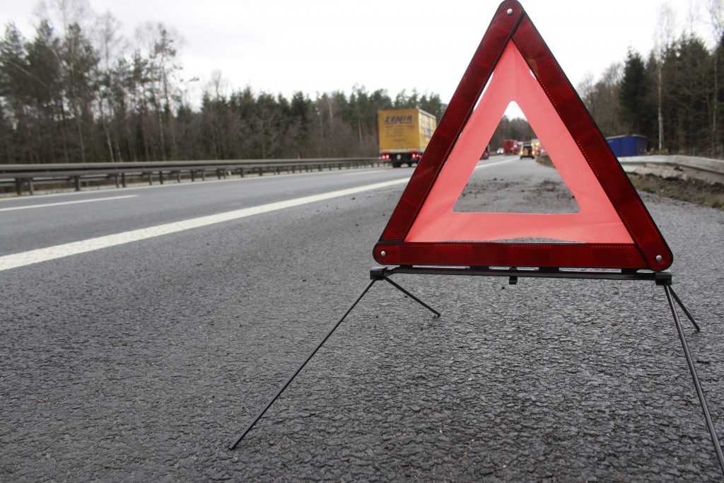 A3, Tragico Epilogo Di Rapina: Uomo Muore Investito Sulla Carreggiata