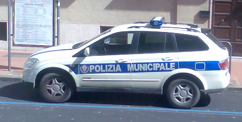 Avellino: Un Gesto di Grande Onestà, Portafoglio da Diecimila Euro Ritrovato e Restituito