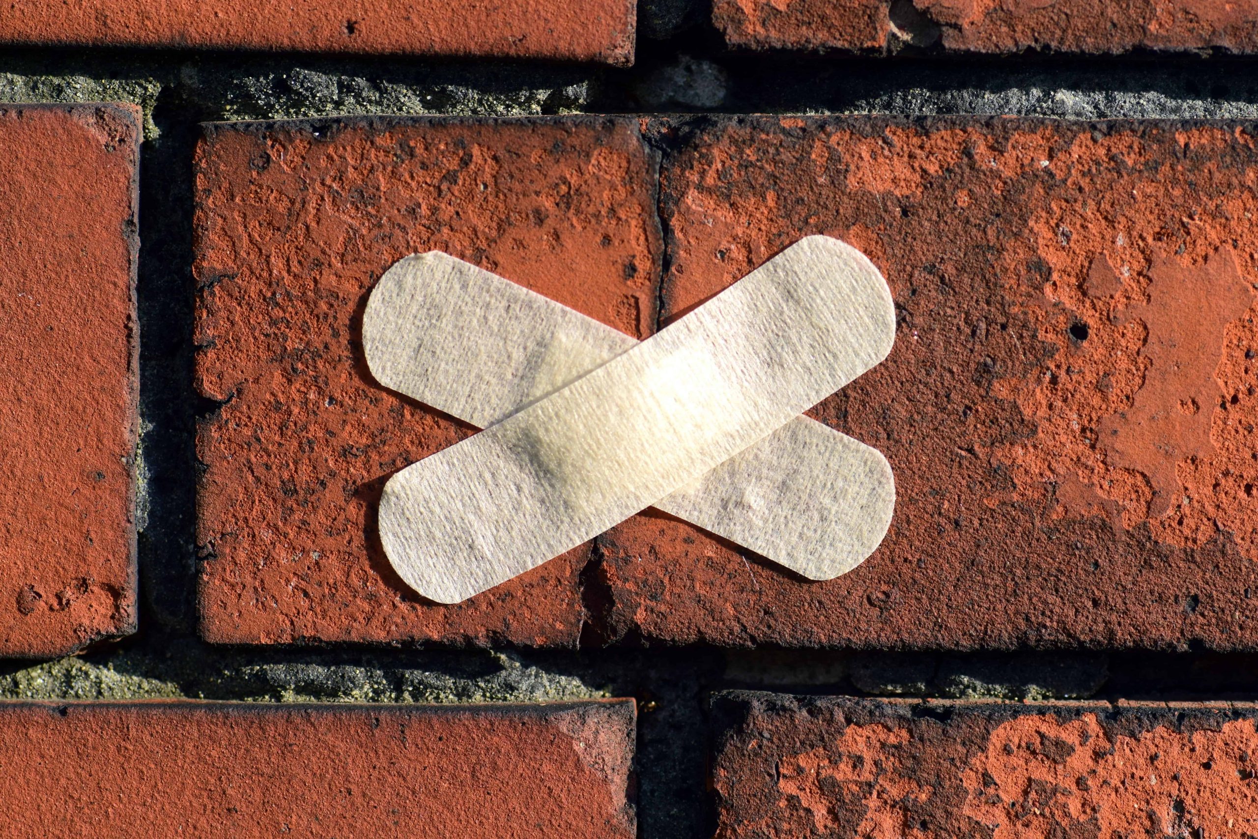 Napoli: Minorenni in Manette per il Brutale Pestaggio a un Coetaneo