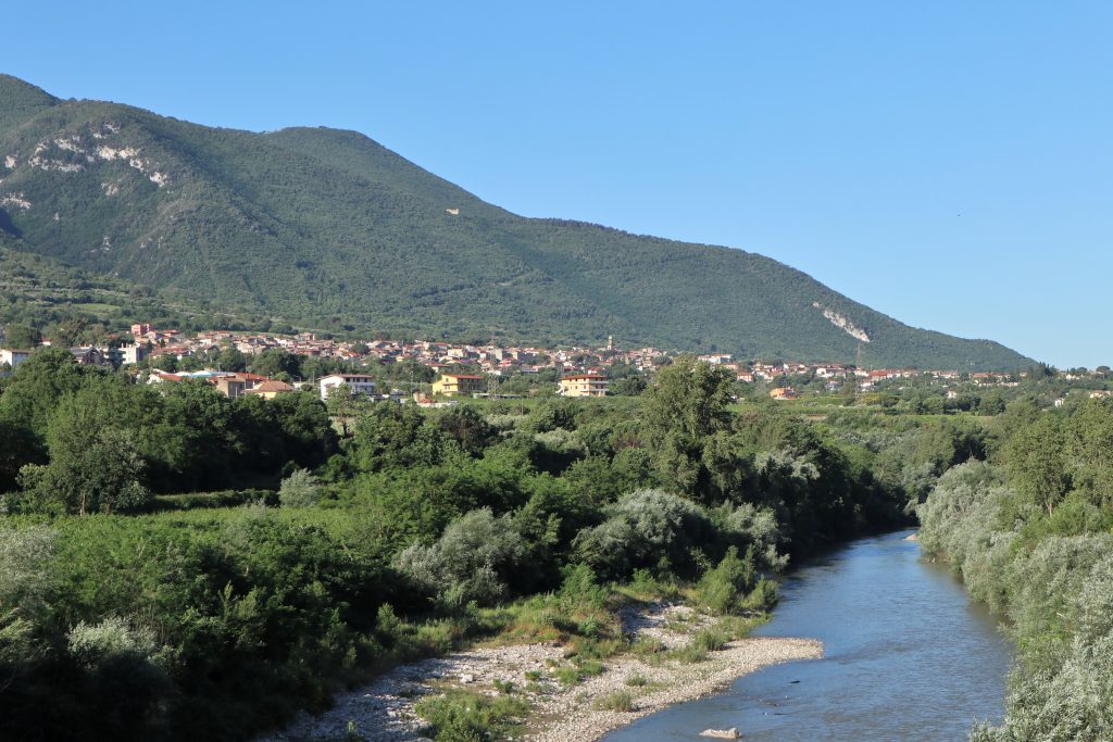 Benevento: Sospensione Idrica per Potenziamento della Rete. Dettagli su Zone Colpite e Servizi Sostitutivi per Martedì 11 Maggio.