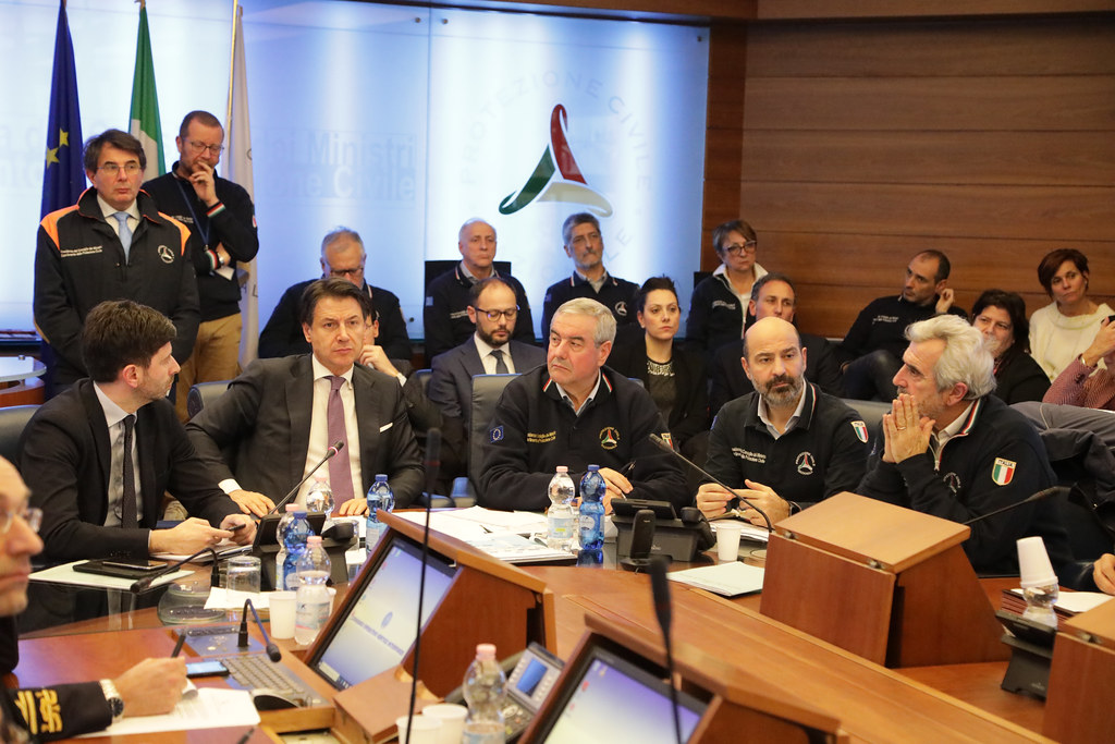 Speranza Rilancia l’Appello alla Cautela: La Zona Gialla Non Annuncia la Fine del Pericolo