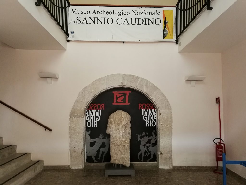 Montesarchio Celebra la Quinta Edizione del Premio Assteas: Un Lustro di Maestria in Ceramica e Arti Scultoree