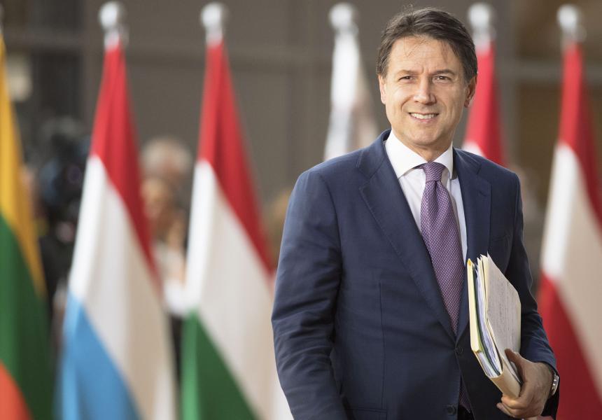 Il M5S al Bivio: Lo Scontro Finale Tra Grillo e Conte Mette a Rischio la Rifondazione