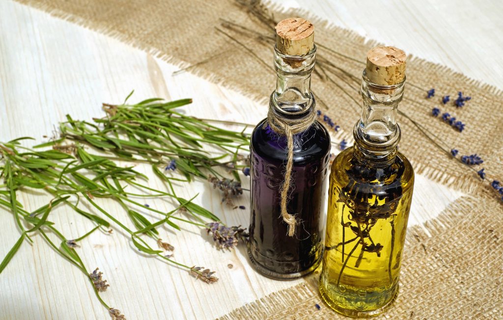 SOS Olio EVO: Coldiretti Smaschera l’Inganno di 1 Bottiglia su 4 e Denuncia il Crollo del Made in Italy