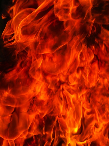 Fiamme a Quadrelle: Auto distrutta, si indaga sul dolo