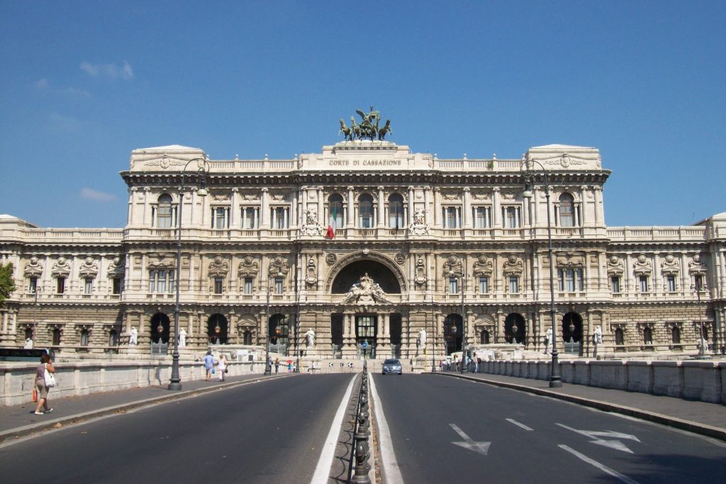 Spese Legali a Carico di Riscossione: La Cassazione Stabilisce la Responsabilità in Caso di Annullamento