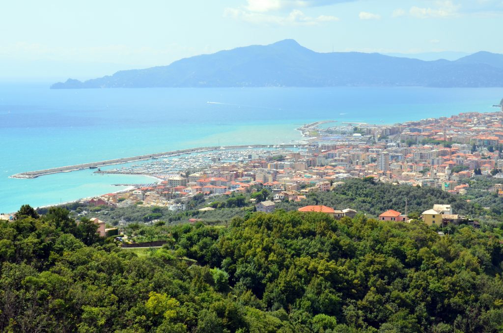 Un’Estate in Classe: Un’Iniziativa Ben Intenzionata ma Votata al Fallimento?