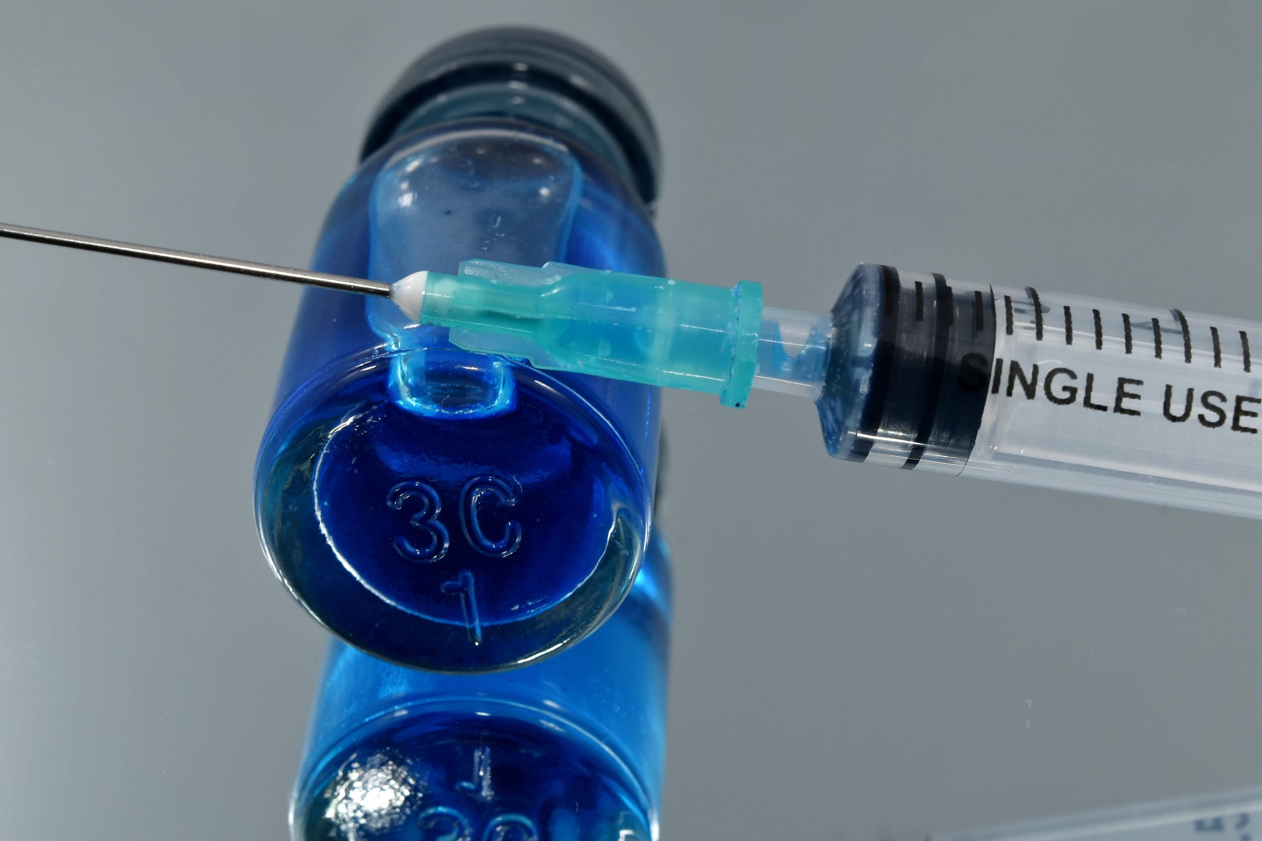 L’ASL di Avellino rafforza le difese: oltre 2.600 vaccini anti-Covid inoculati in un giorno