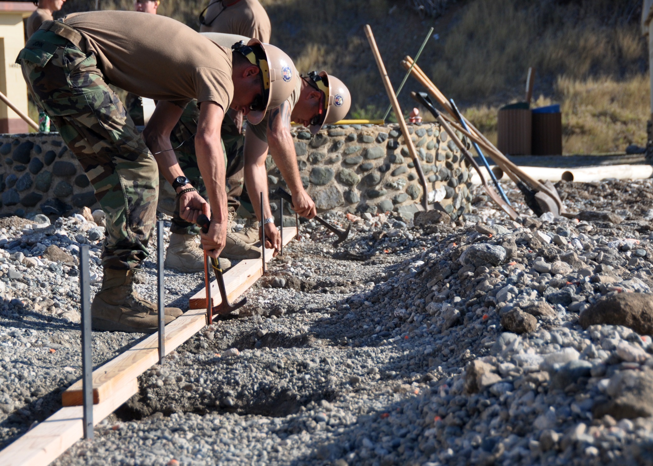 Blitz Ambientale a Telese Terme: Sequestrato Autocarro e Impianto Abusivo di Rifiuti Edili