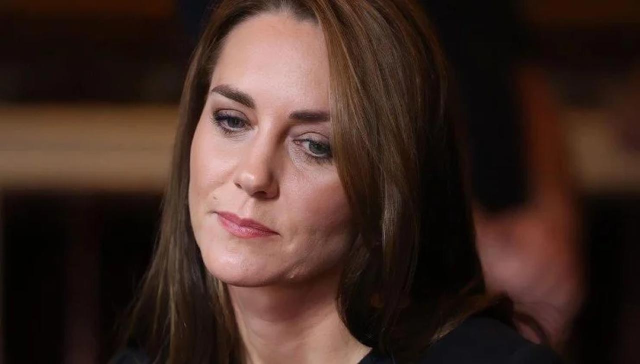 Lutto Kate Middleton, precipita dal settimo piano: inutili i soccorsi | Una tragedia che scuote la famiglia reale inglese