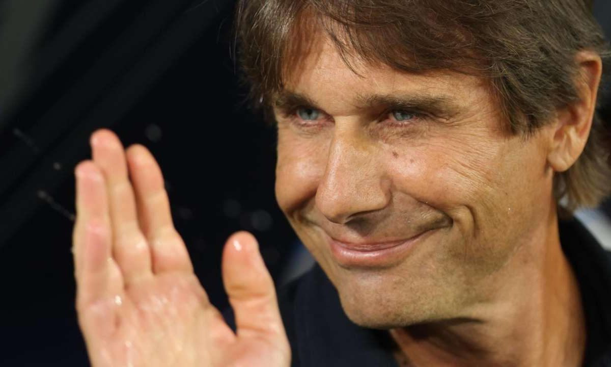 “Conte torna bianconero”: la frase che fa esplodere Napoli-Juve | Vigilia di fuoco, lo scenario ribalta tutto