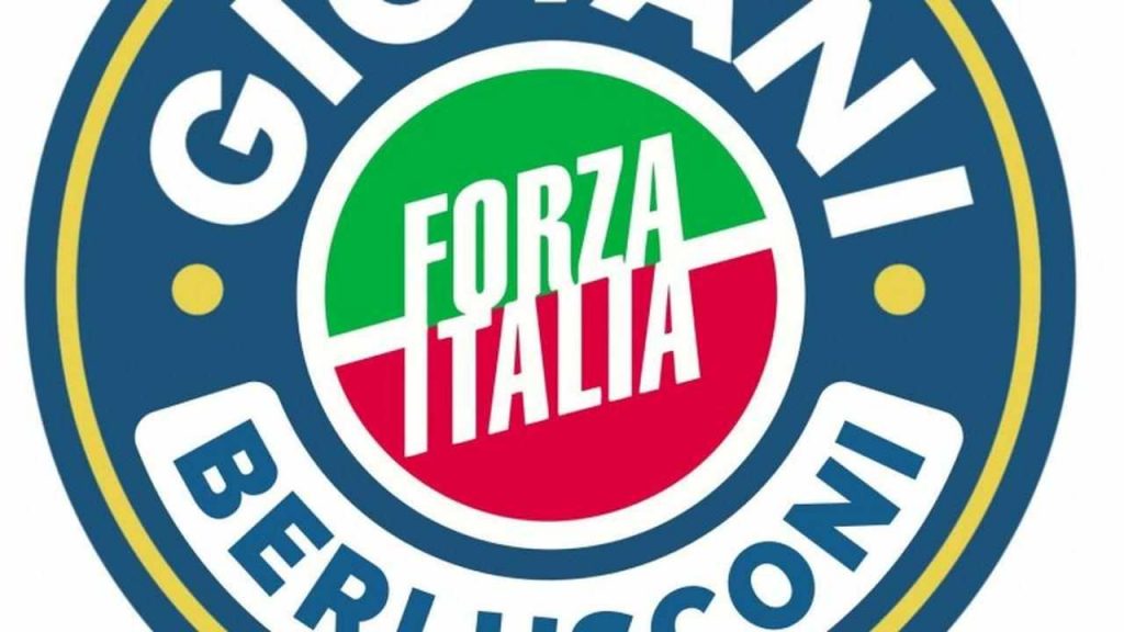 Forza Italia rialza la testa in Irpinia | “Non è solo un brindisi”: ecco cosa vogliono fare da gennaio