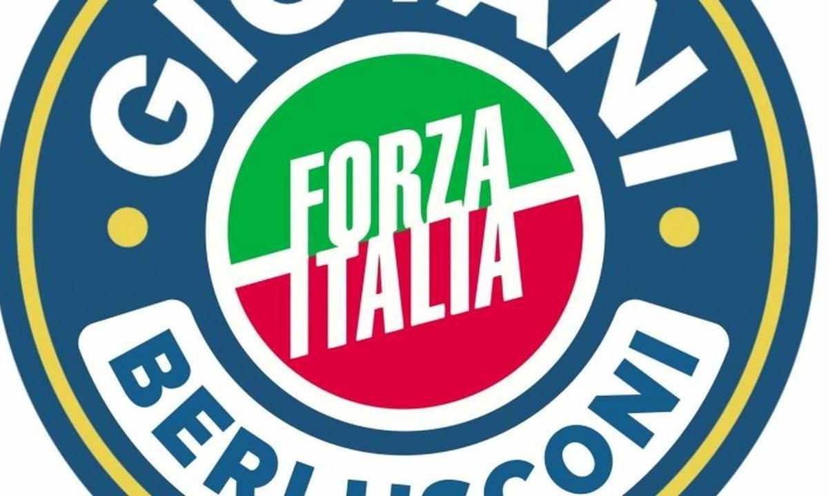 Forza Italia rialza la testa in Irpinia | “Non è solo un brindisi”: ecco cosa vogliono fare da gennaio