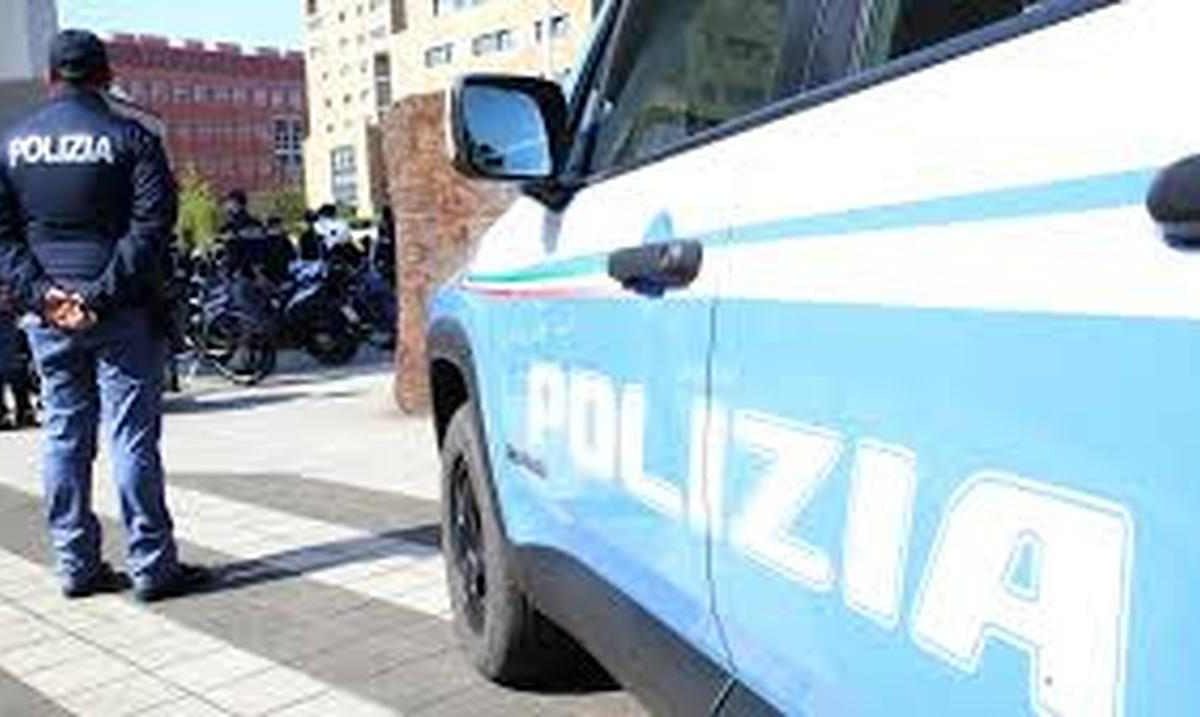 Napoli blindata, strade chiuse per la città e Polizia ad ogni incrocio | Maxi-piano sicurezza per Capodanno e bonus da 670€