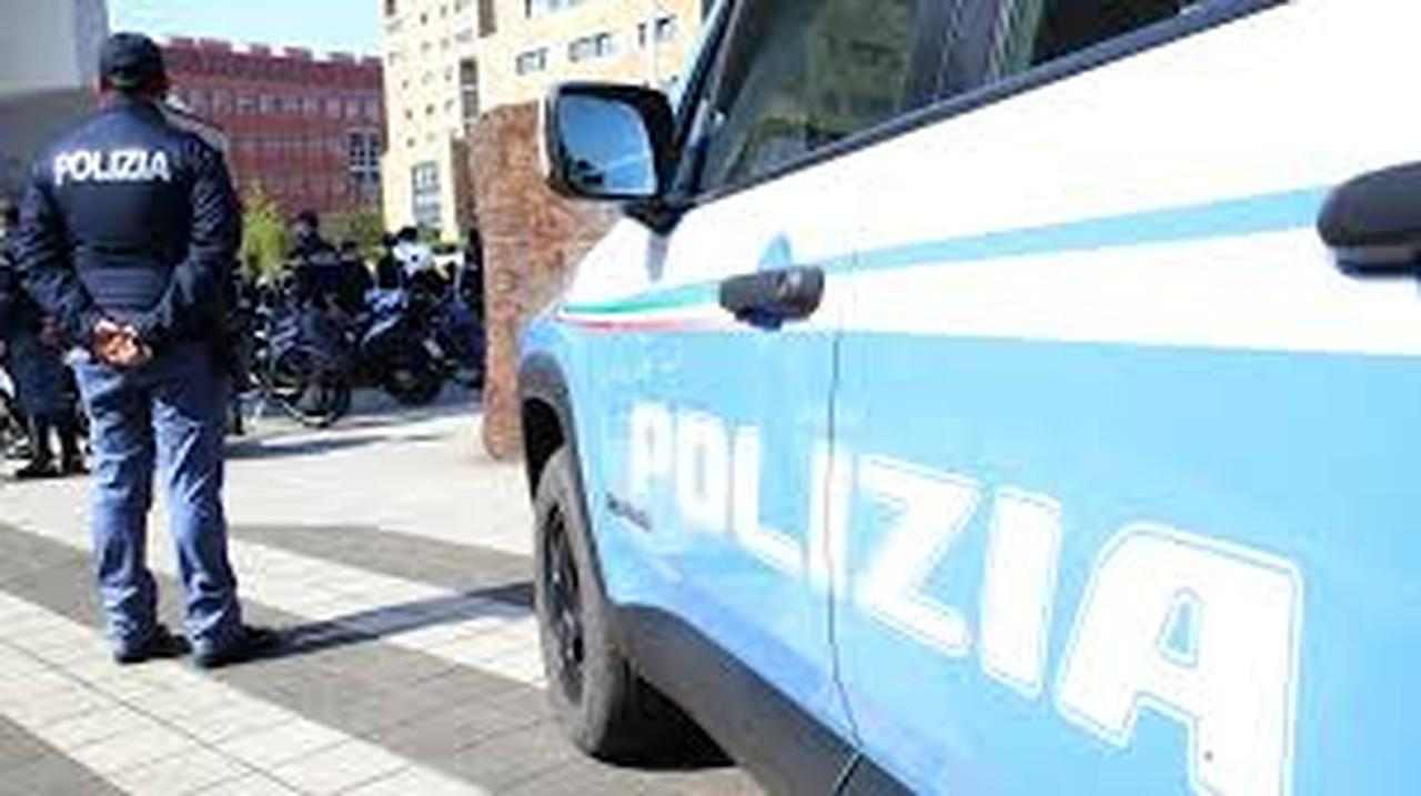 Napoli blindata, strade chiuse per la città e Polizia ad ogni incrocio | Maxi-piano sicurezza per Capodanno e bonus da 670€